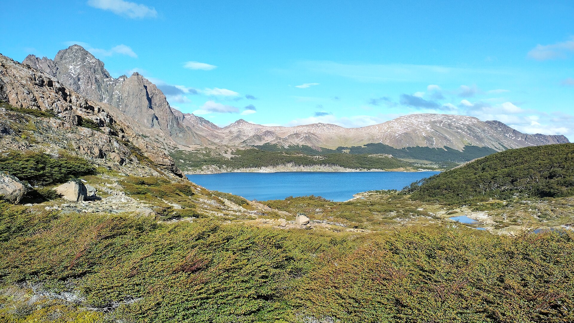 Laguna de los Dientes en isla Navarino