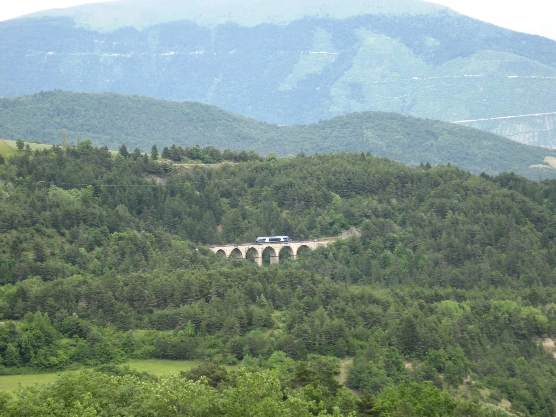 Viaduct pres de Saint-Michel-les-Portes