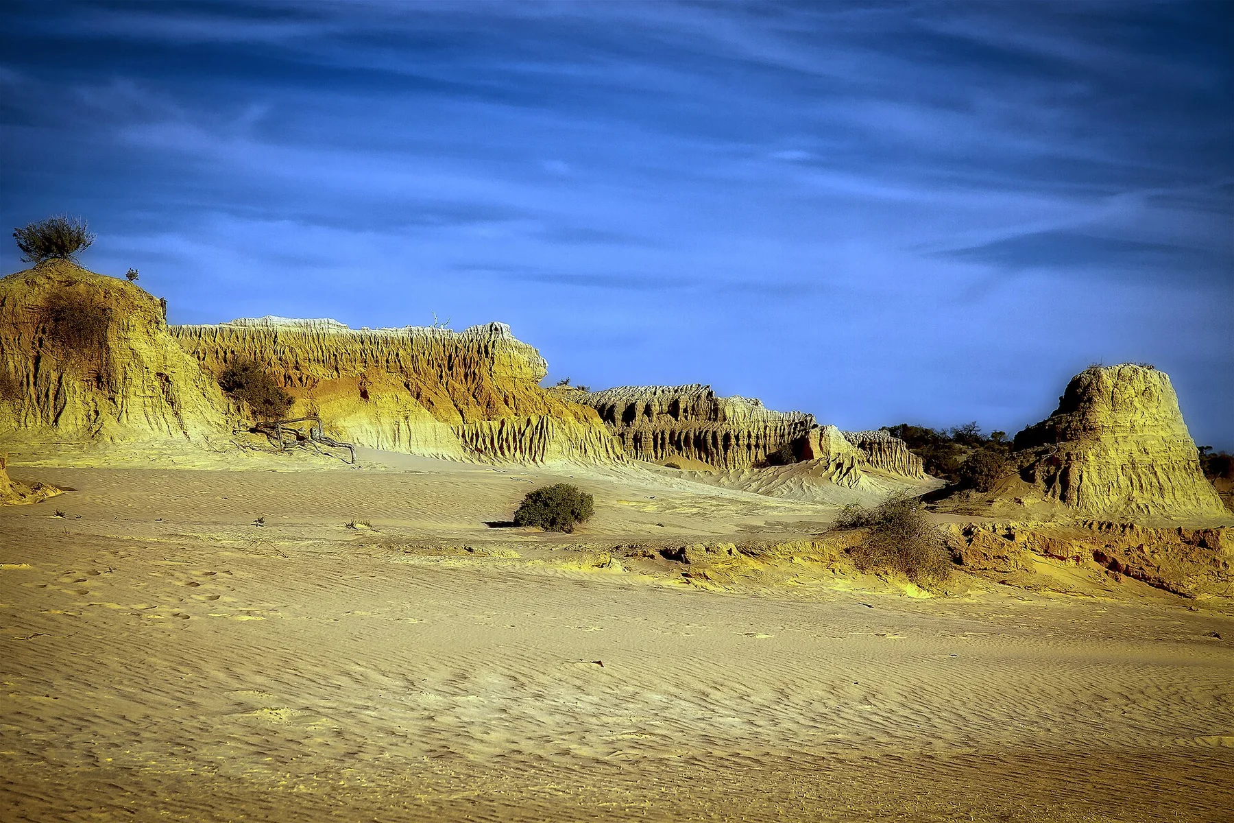 Lunettes at Mungo National Park