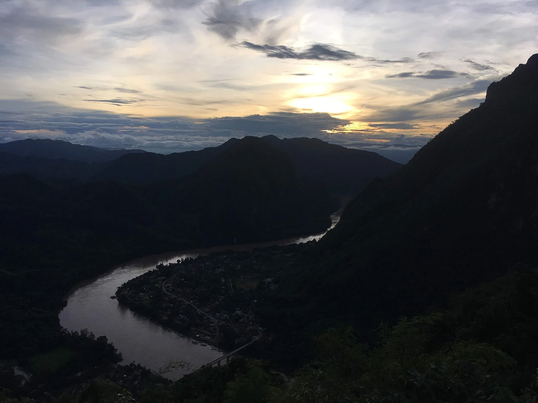 Nong Khiaw at sunset