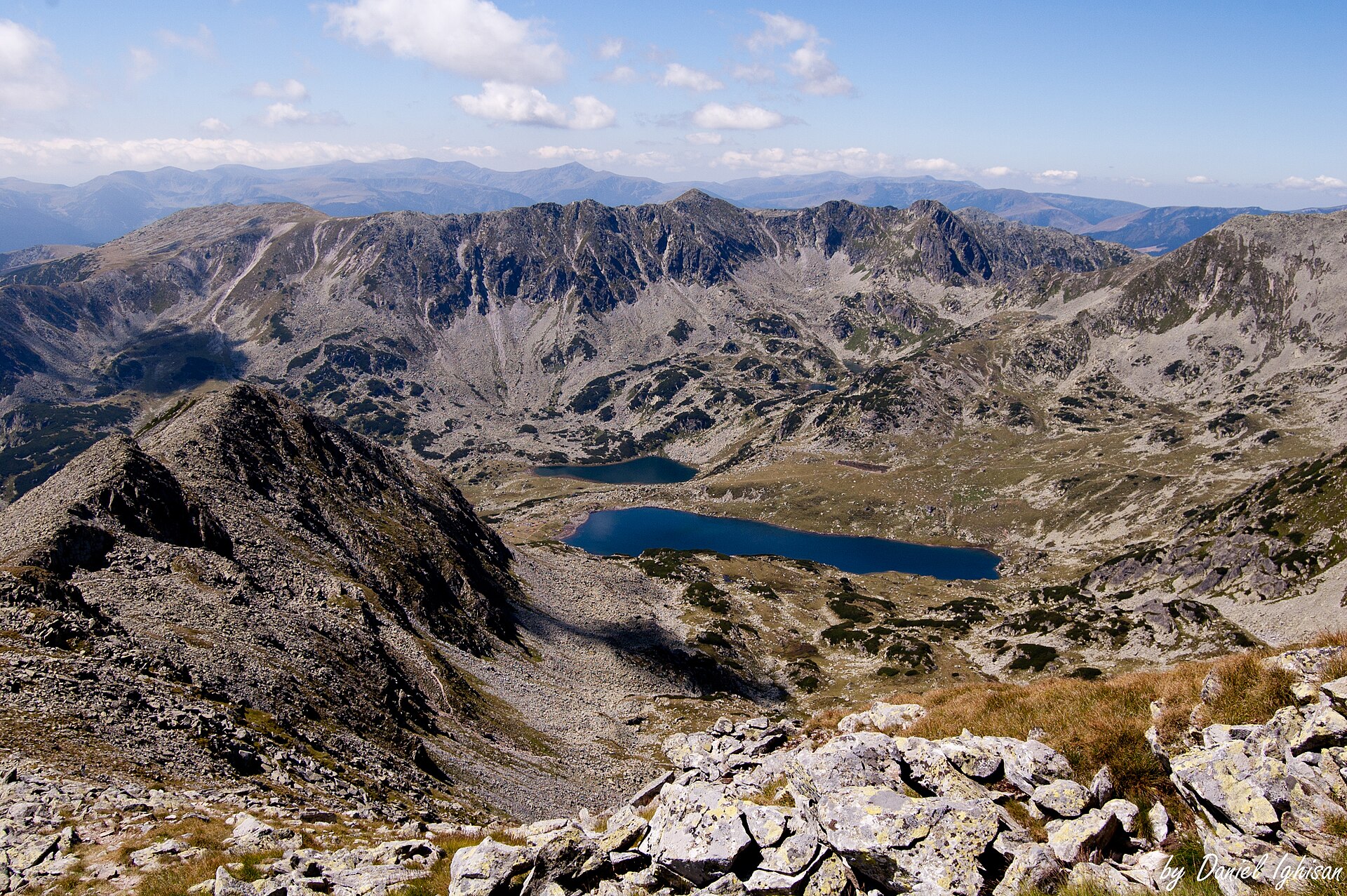 Retezat View over Bucura lake