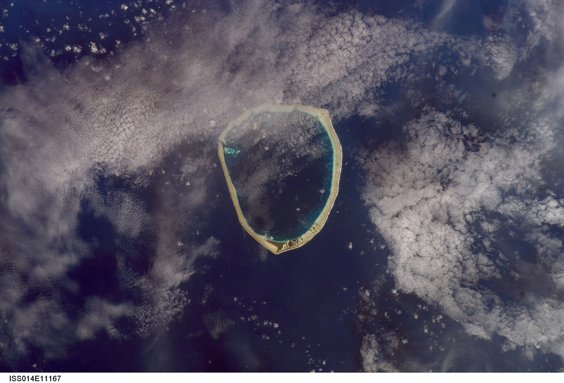 ISS014-E-11167 - View of Pacific Ocean